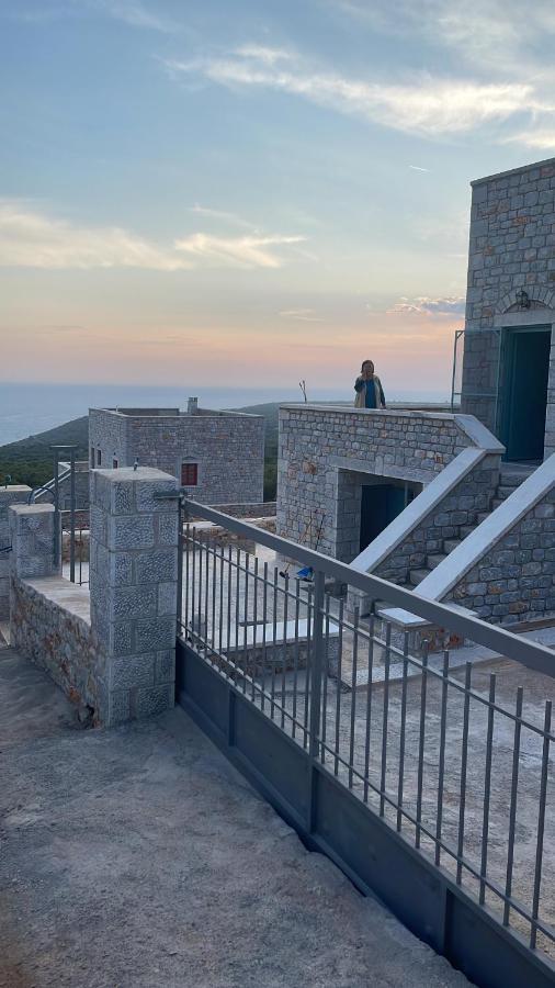 Sugar Stone House 2 Apartment Pyrgos Dirou ภายนอก รูปภาพ